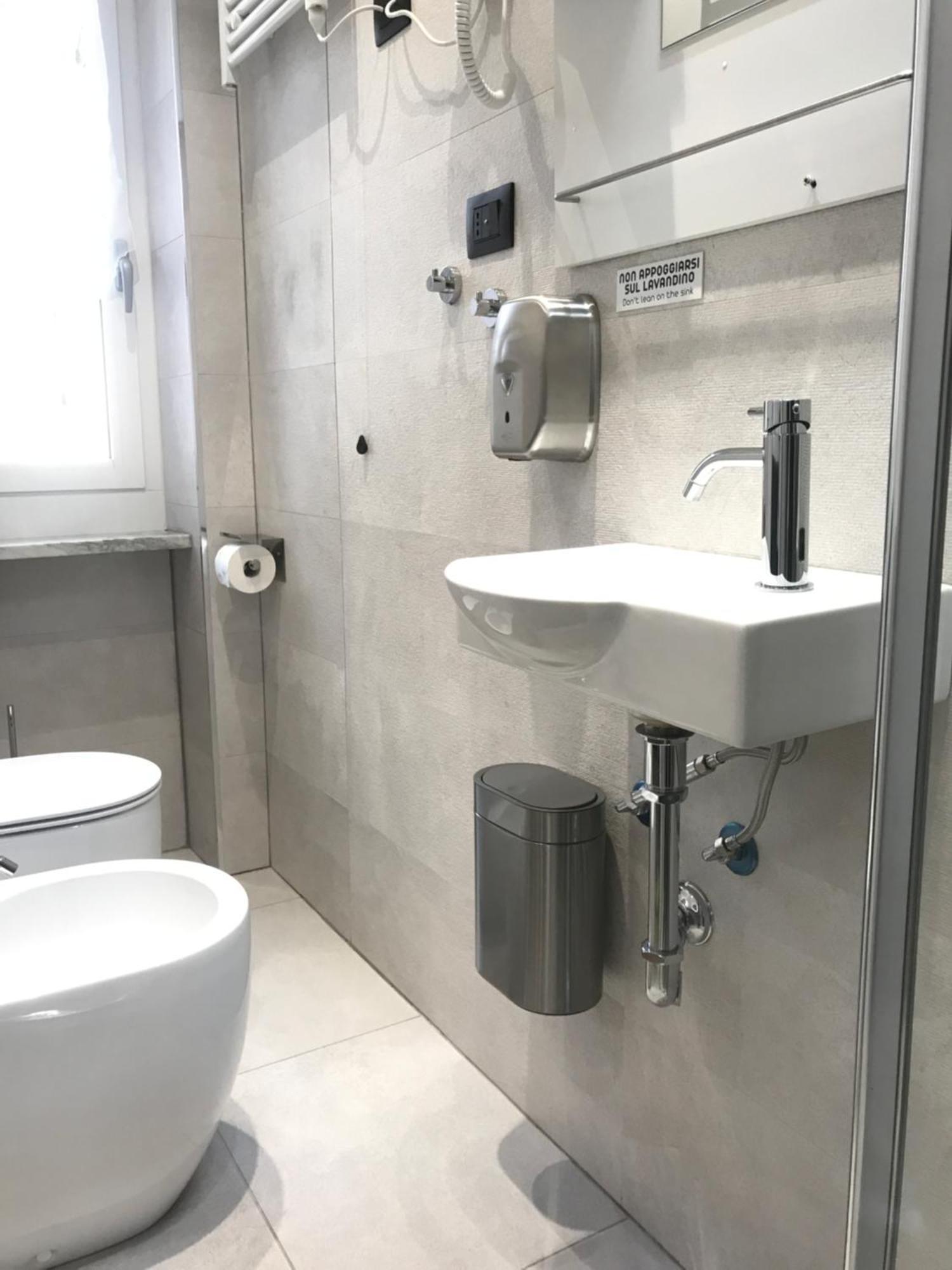 Drooms 4,0 Domotic Smart Self 24H,7 Vicino Treni Porta Susa E Centro Storico Turin Exteriör bild