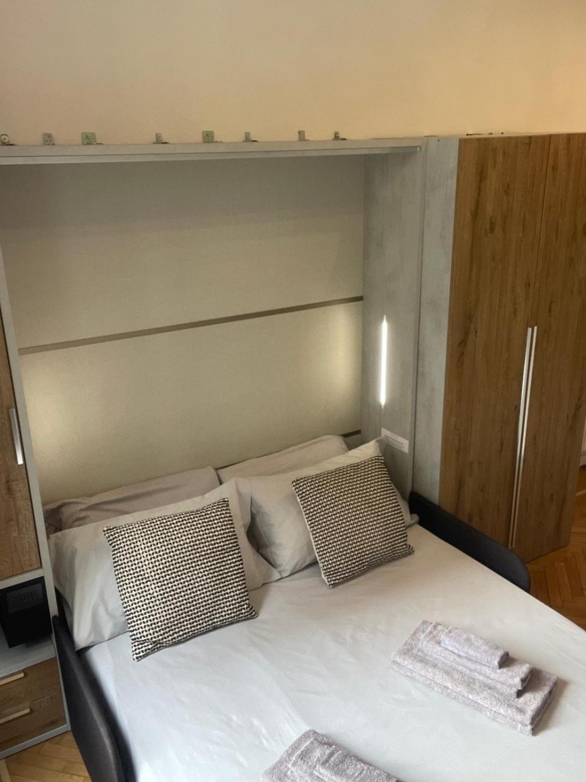 Drooms 4,0 Domotic Smart Self 24H,7 Vicino Treni Porta Susa E Centro Storico Turin Exteriör bild