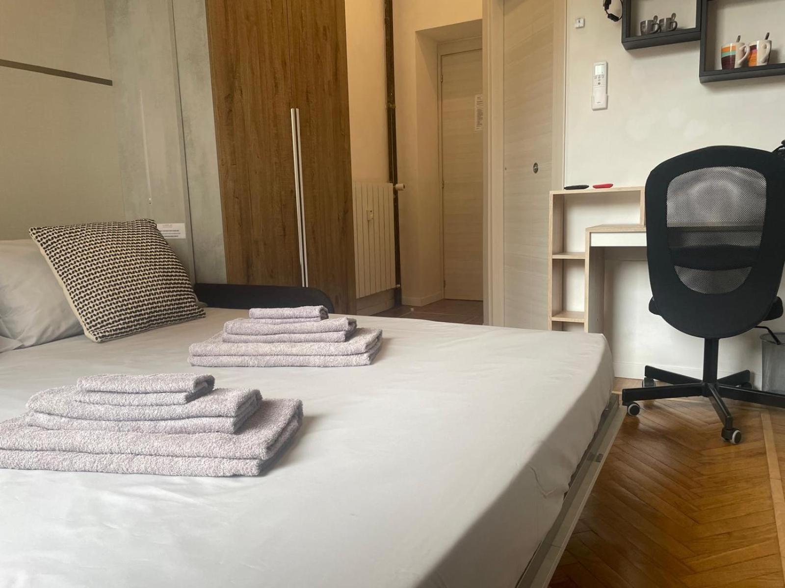 Drooms 4,0 Domotic Smart Self 24H,7 Vicino Treni Porta Susa E Centro Storico Turin Exteriör bild