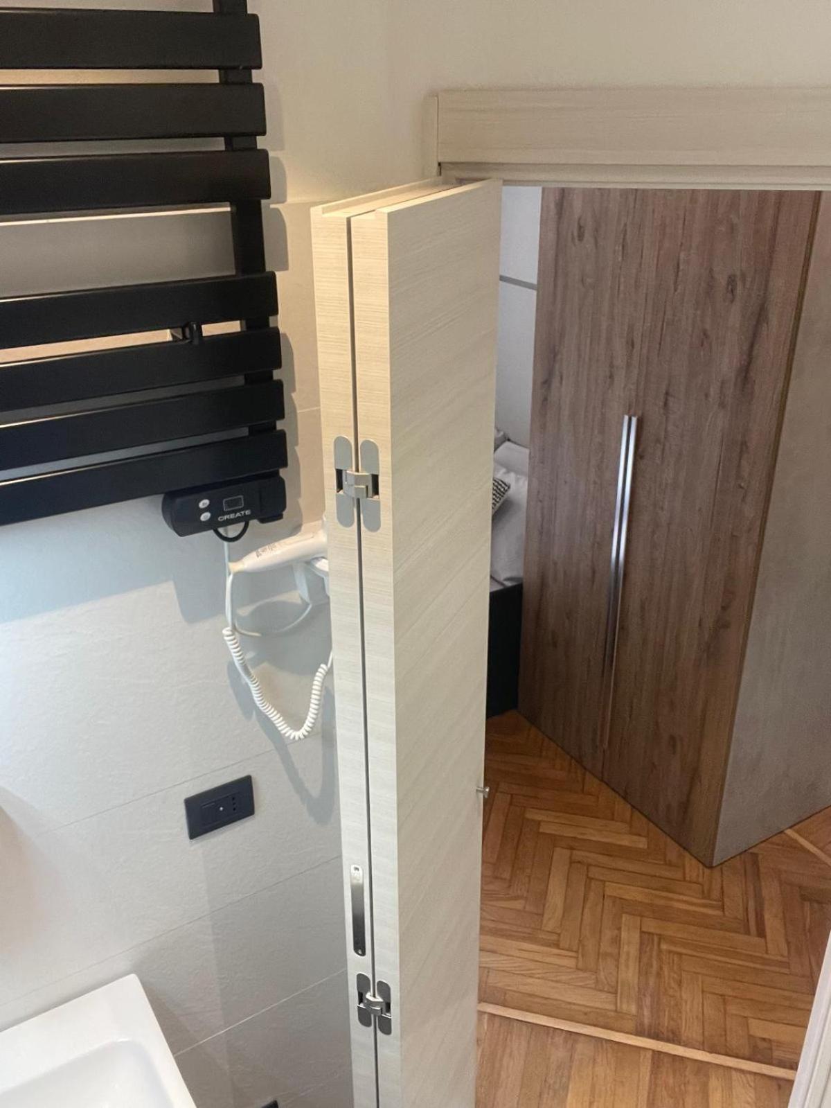 Drooms 4,0 Domotic Smart Self 24H,7 Vicino Treni Porta Susa E Centro Storico Turin Exteriör bild