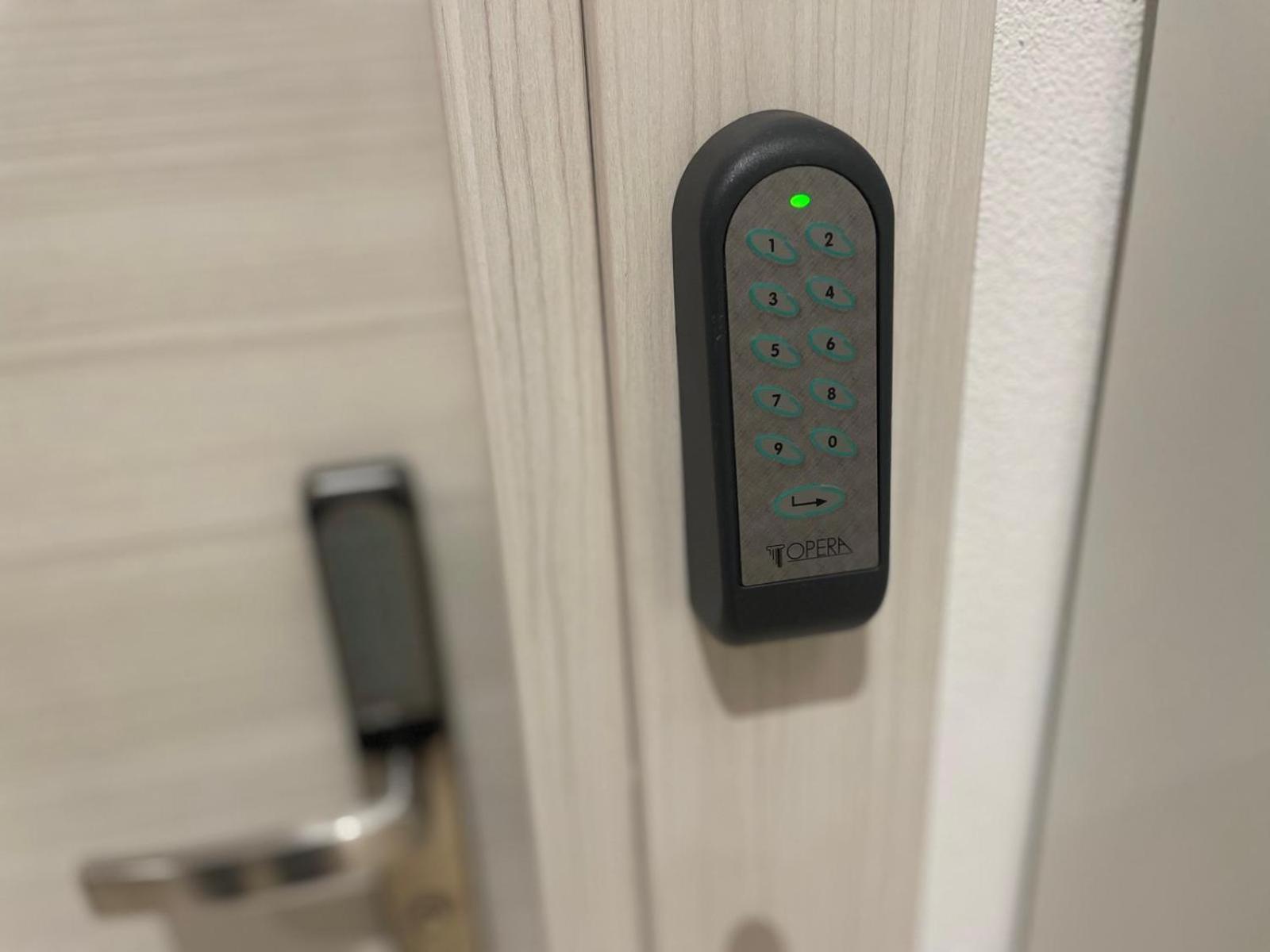 Drooms 4,0 Domotic Smart Self 24H,7 Vicino Treni Porta Susa E Centro Storico Turin Exteriör bild