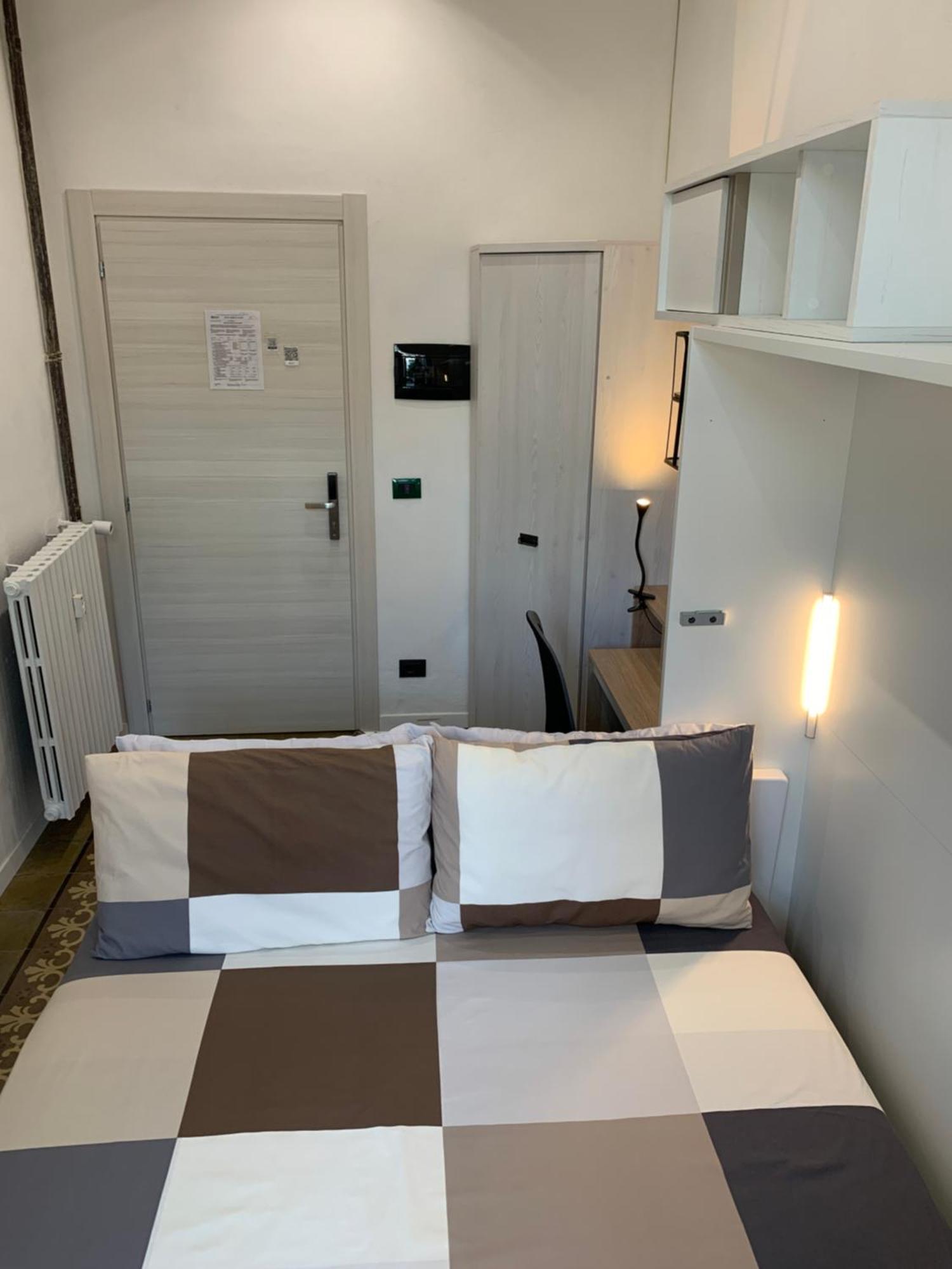 Drooms 4,0 Domotic Smart Self 24H,7 Vicino Treni Porta Susa E Centro Storico Turin Exteriör bild